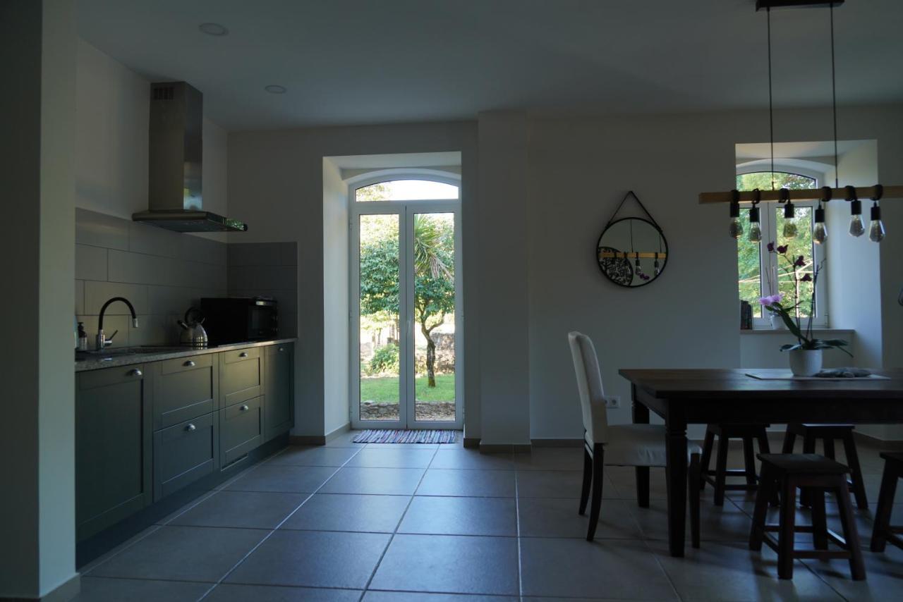 Quinta Do Areal Apartment Lousa  Bagian luar foto